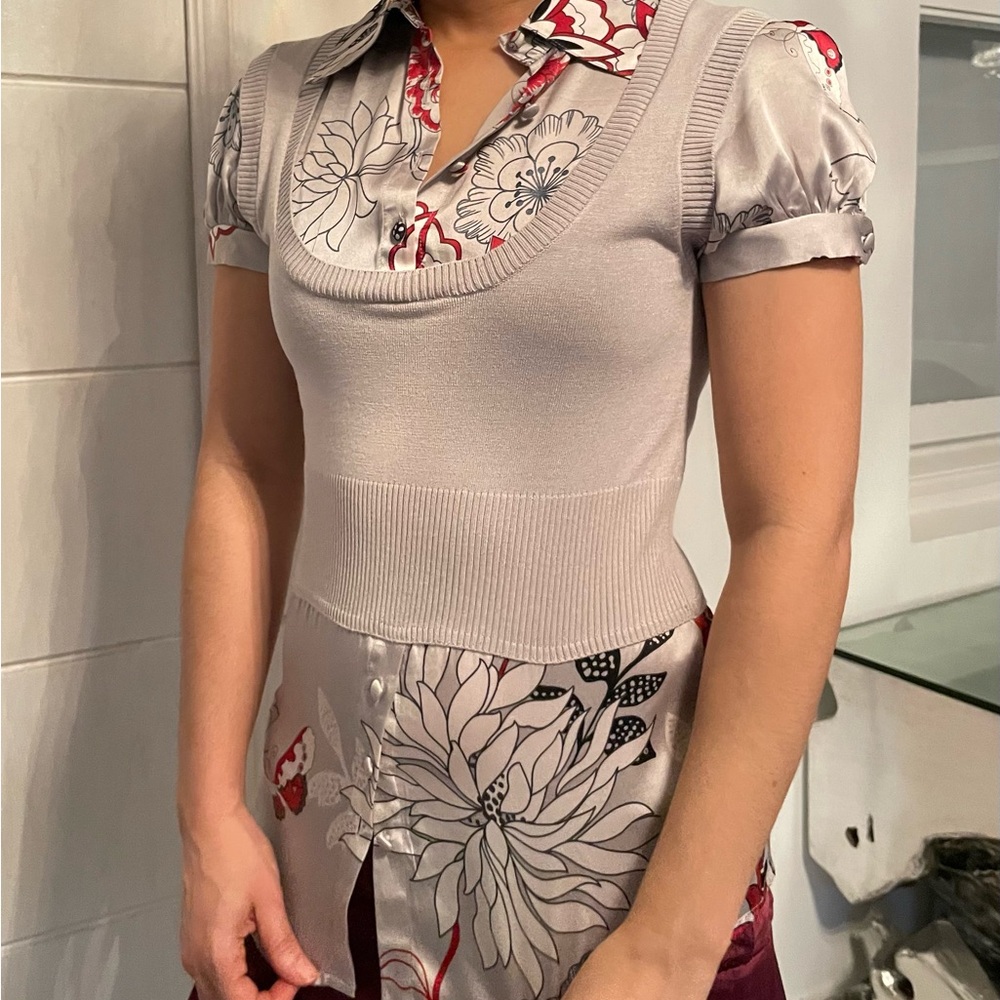 bebe Gray and Red Floral Blouse